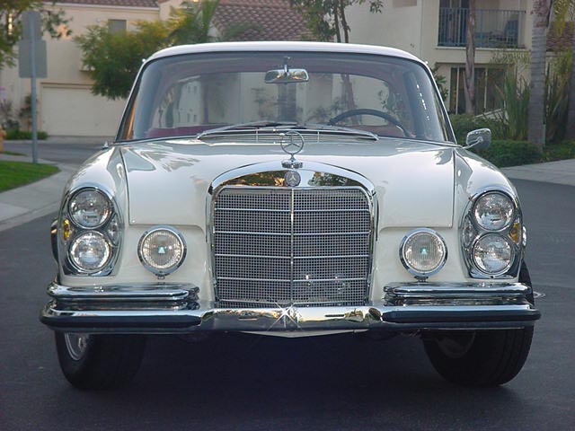 Mercedes 250 CE